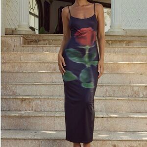 Runway The Label Deia Midi Rose Printed Dress Size Medium